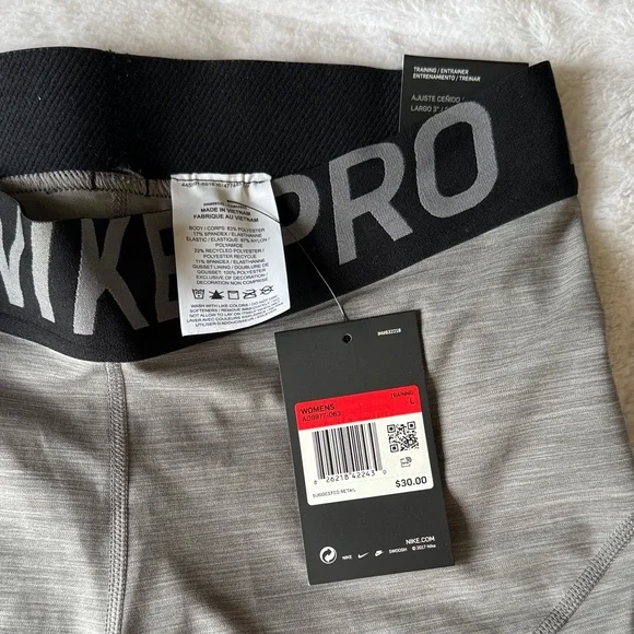 Nike PRO - New With Tags - Women's Athletic Gray Training Shorts - Picture 3 of 5
